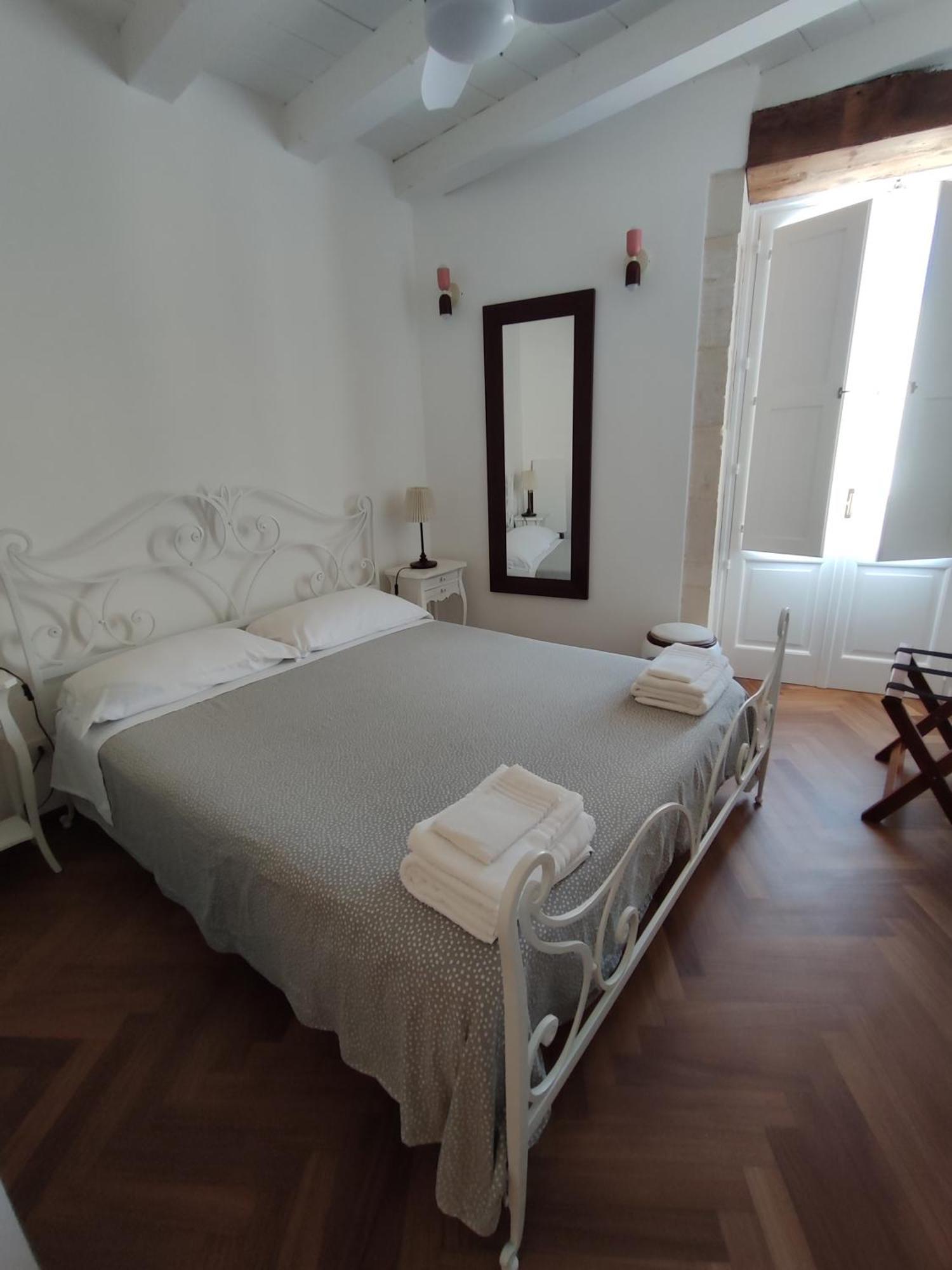 La Via Della Giudecca Bed & Breakfast Syracuse Luaran gambar