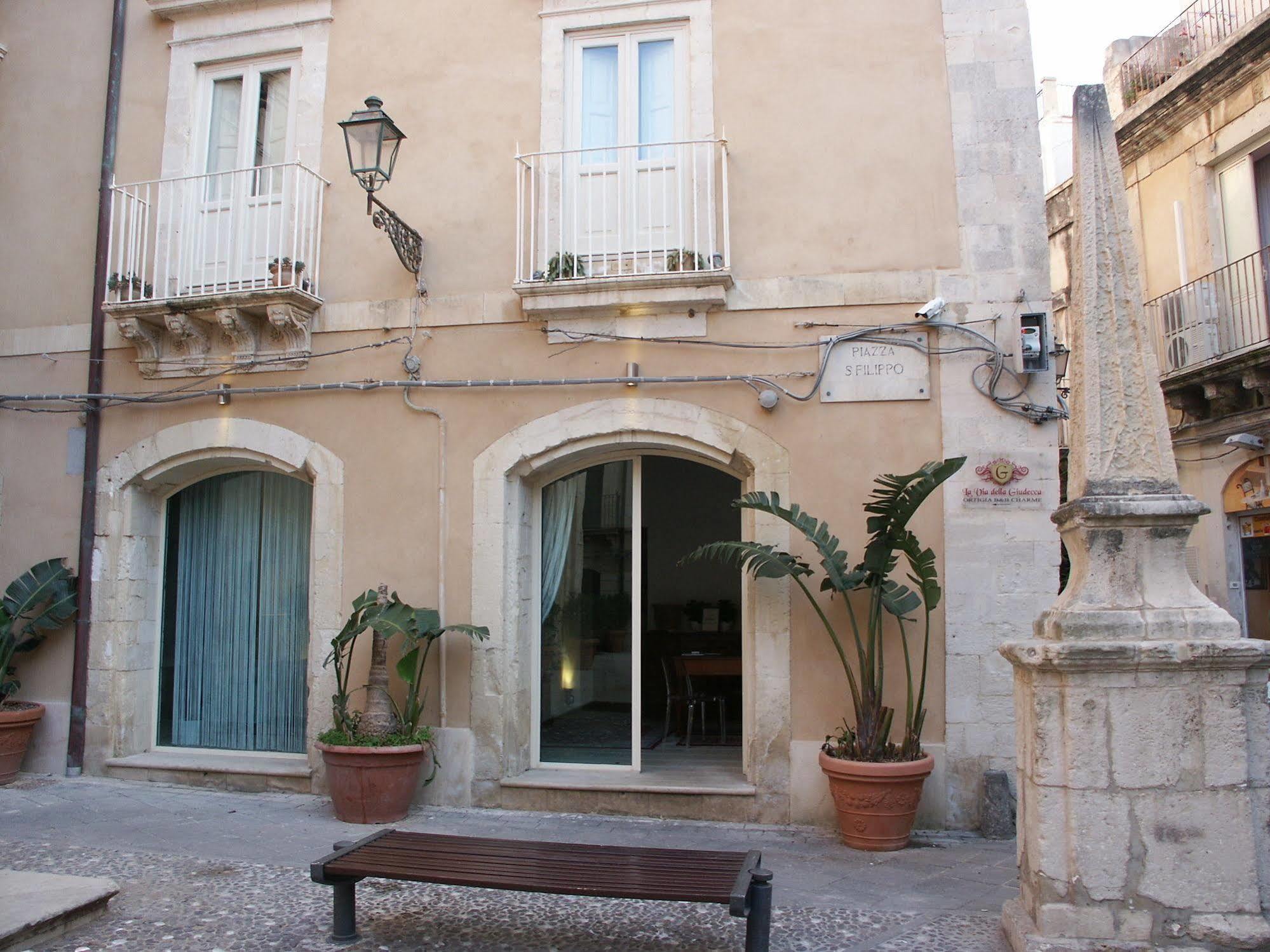 La Via Della Giudecca Bed & Breakfast Syracuse Luaran gambar