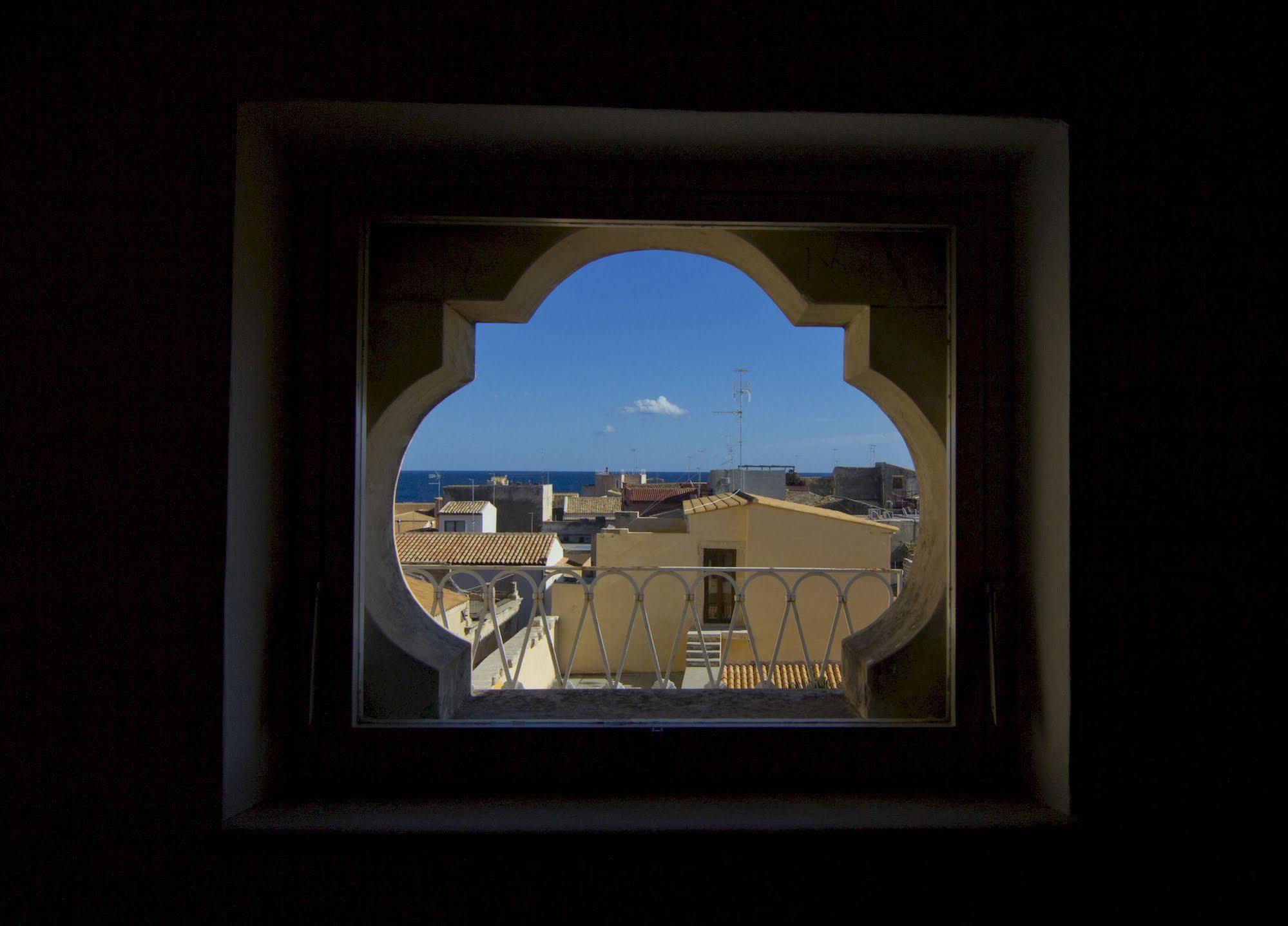 La Via Della Giudecca Bed & Breakfast Syracuse Luaran gambar